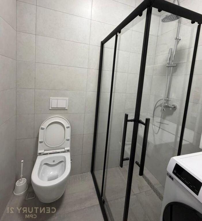 APARTMENT 2+1+PARKING SPACE NEAR THE NEW MARKET