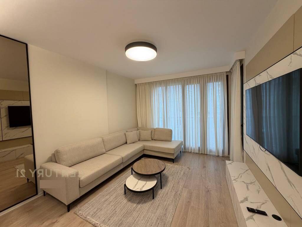 Apartment 1+1 + parking spot on Barrikadave street, near the Center!