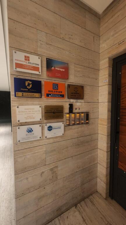 🟢 OKAZION - ZYRË E KOMPLETUAR ME QIRA (SHARED OFFICE)