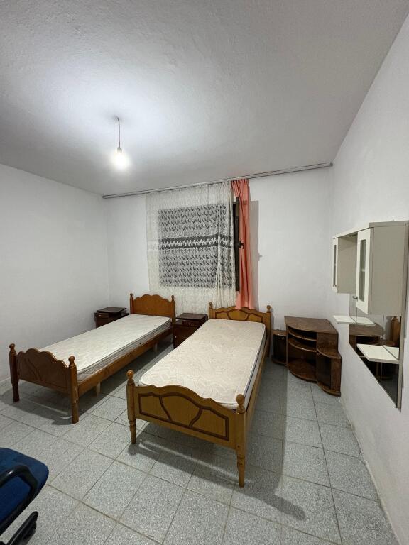 APARTAMENT ME QERA 1+1