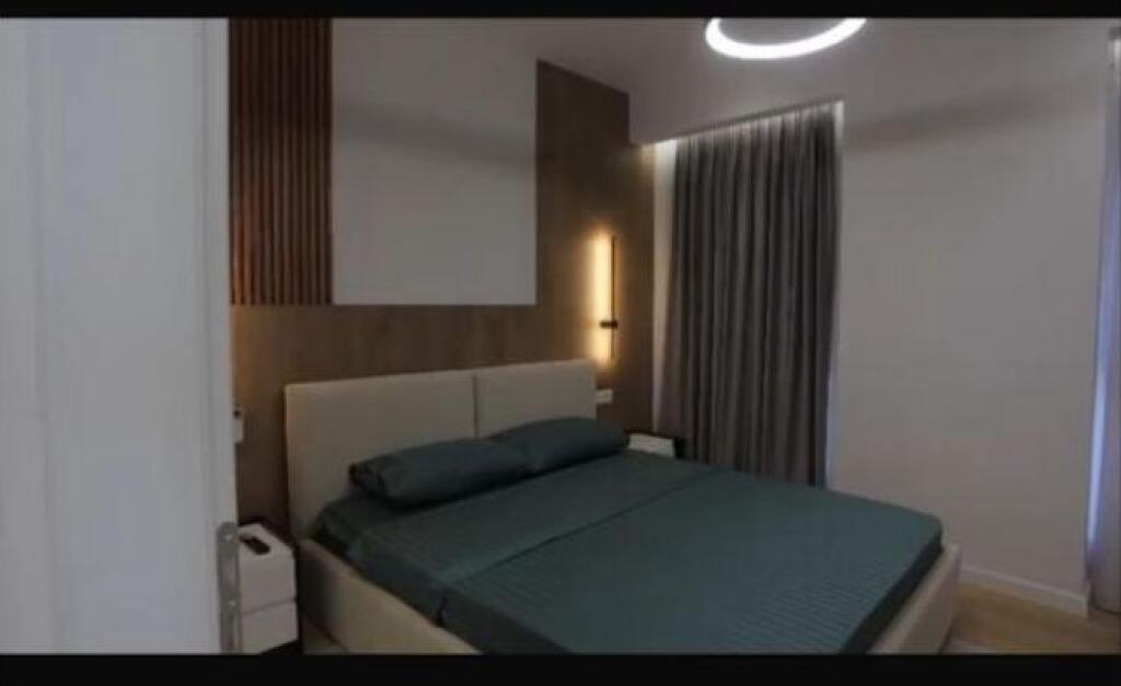 APARTAMENT ME QERA 1+1 ISH FUSHA AVIACIONIT 55.000 LEKE