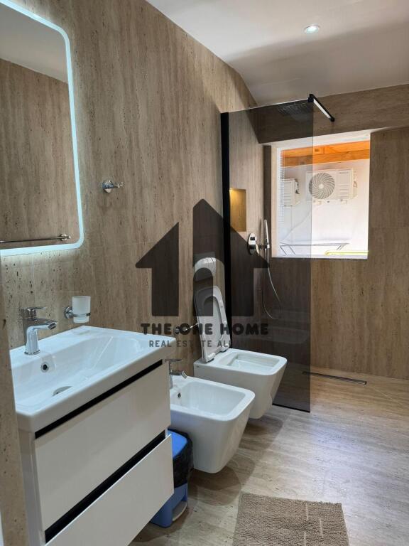 Rent 1+1 Paris Commune (Park nearby)