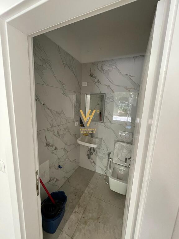 GIVEN SPACE 35 M2 FOR RENT AT THE PARIS MUNICIPALITY 500 EURO