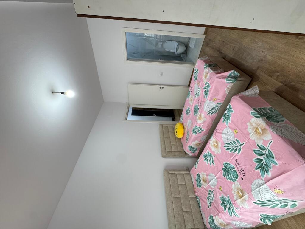 Jepet me qera 2+1+P Kompleksi Erli, Porcelan