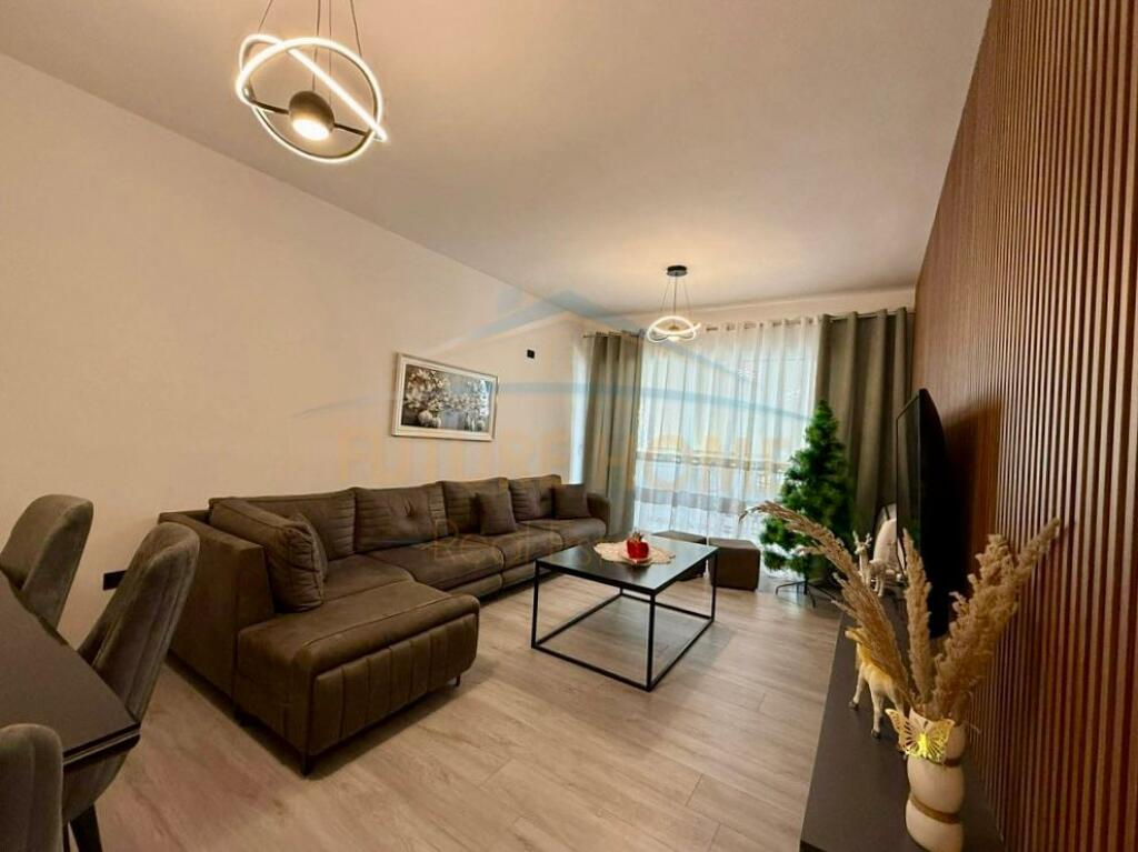 Qera Apartament 1+1 Unaza e Re