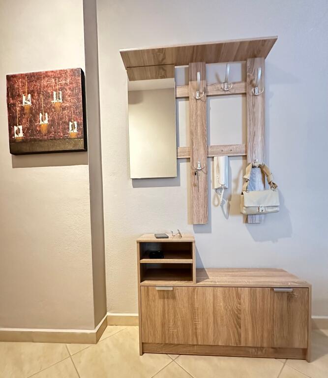 Apartament, Rrapo Hekali, Kodra e Diellit