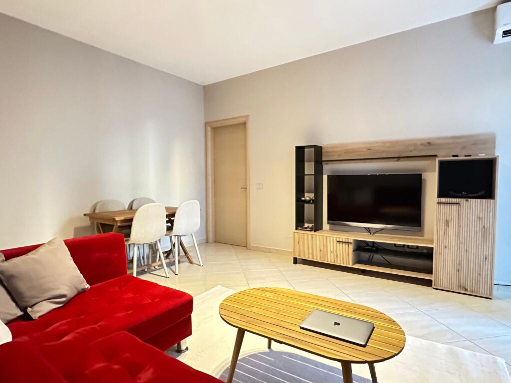 Apartament, Rrapo Hekali, Kodra e Diellit