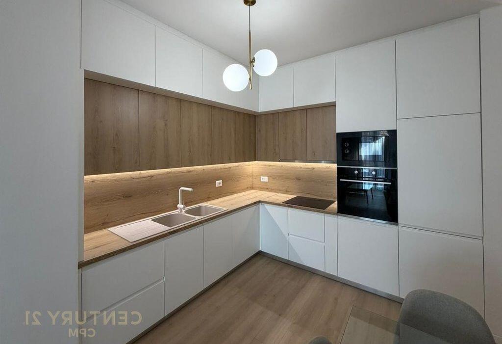 APARTMENT 2+1+PARKING SPACE NEAR THE NEW MARKET