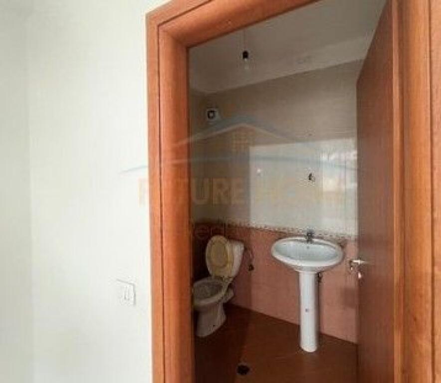 For sale, Apartment 2+1+2, Yzberish, Tirana