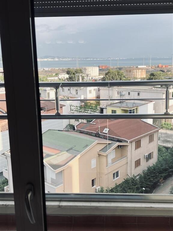 Apartment 2+1 for rent in neighborhood 17 Durres