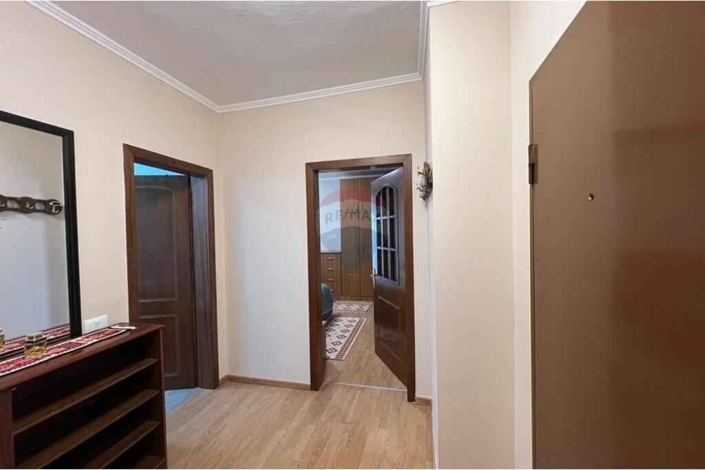 Apartment 1+1 for Rent at Pazari i Ri