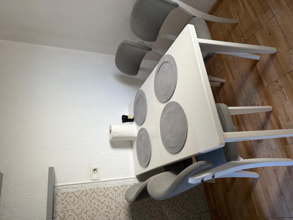 Jepet vile 2 katshe me qera