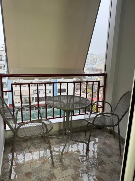 JEPET ME QERA APARTAMENT 2+1 📍 Rruga e Kavajës – pas Kishës