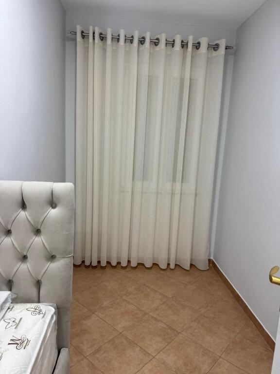 Appartamento 2+1, Via Kavaja!