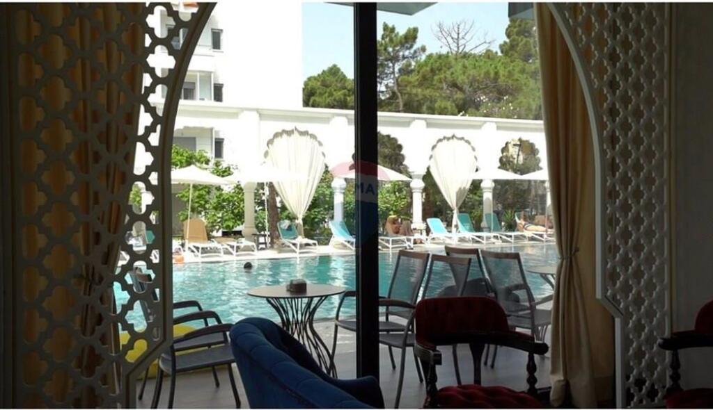 SUPER HOTEL PER SHITJE NE GOLEM, 180 M NGA DETI!