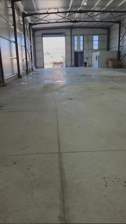 Warehouse 850m2 for rent