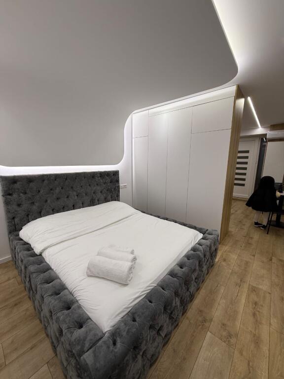 Apartament 1+1 tek 21 dhjetori