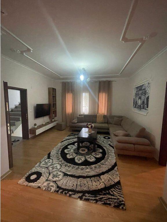 Vilë 3+1 Me Qira në Rruga 5 Maji, Tiranë - 450mije leke | 115 m²...