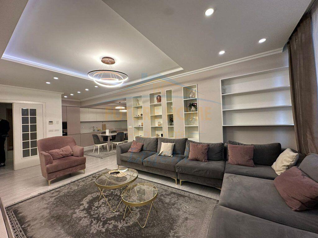 Qera, Apartament 3+1+2, Rruga Margarita Tutulani, Tiranë.