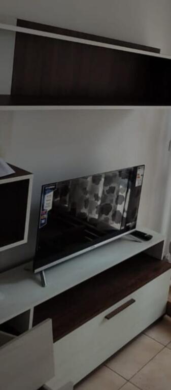 APARTAMENT 1+1. 32000 LEKE.RRUGA 5 MAJI