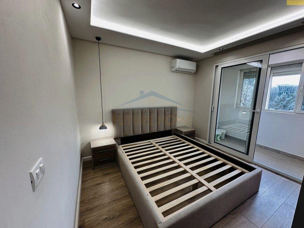 Shitet Apartament 1+1, Mozaiku i Tiranes , 21 dhjetori