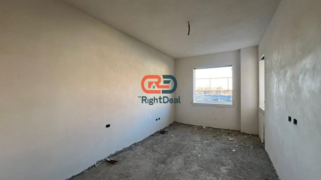 In Paskuqan, at British Residence, a 3+1+2 Apartment Perfect for Division into Two 1+1 Apartments is for Sale!!!