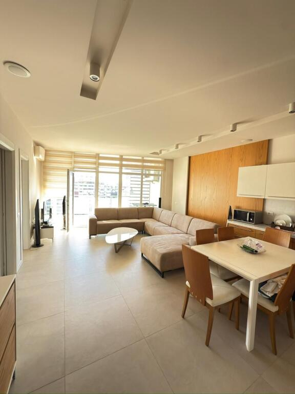 2+1 apartment for sale at Kika 2 near the Paris Commune.