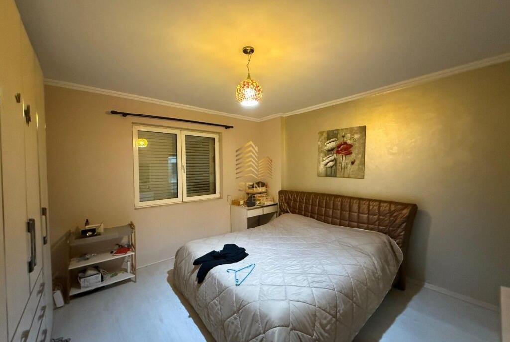 Shitet, Apartament 3+1+2+Blk, Porcelan – Pas UET, 185,000 Euro