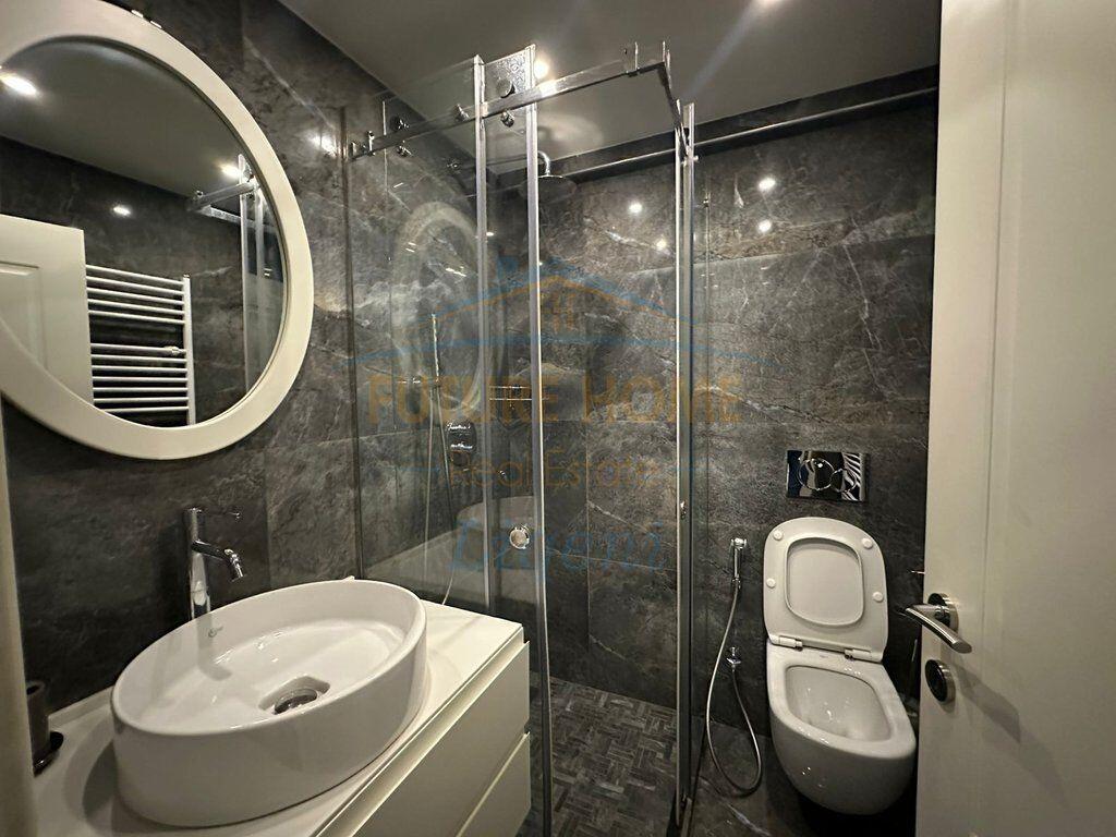 Qera, Apartament 3+1+2, Rruga Margarita Tutulani, Tiranë.