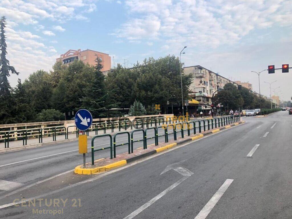 DYQAN NE SHITJE, NE RRUGEN MUHAMET GJOLLESHA!
