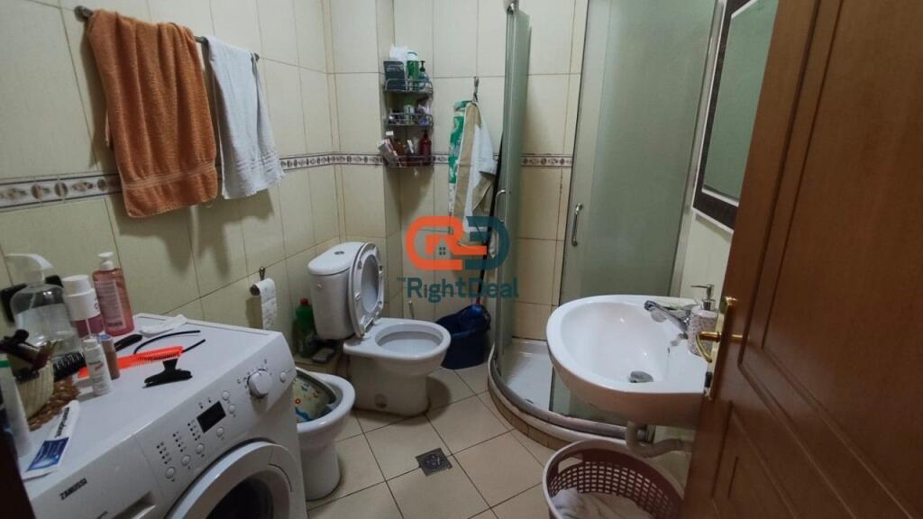 Tek 21-Dhjetori, Shitet Apartament 1+1 Me Planimteri Te Rregullt!!