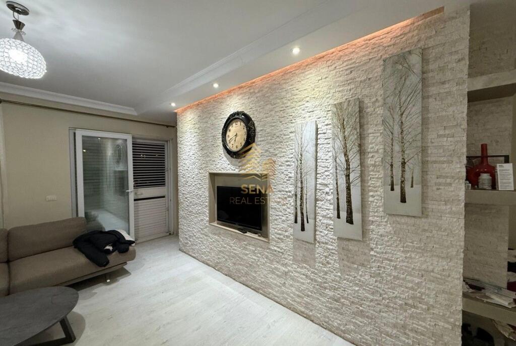 Shitet, Apartament 3+1+2+Blk, Porcelan – Pas UET, 185,000 Euro