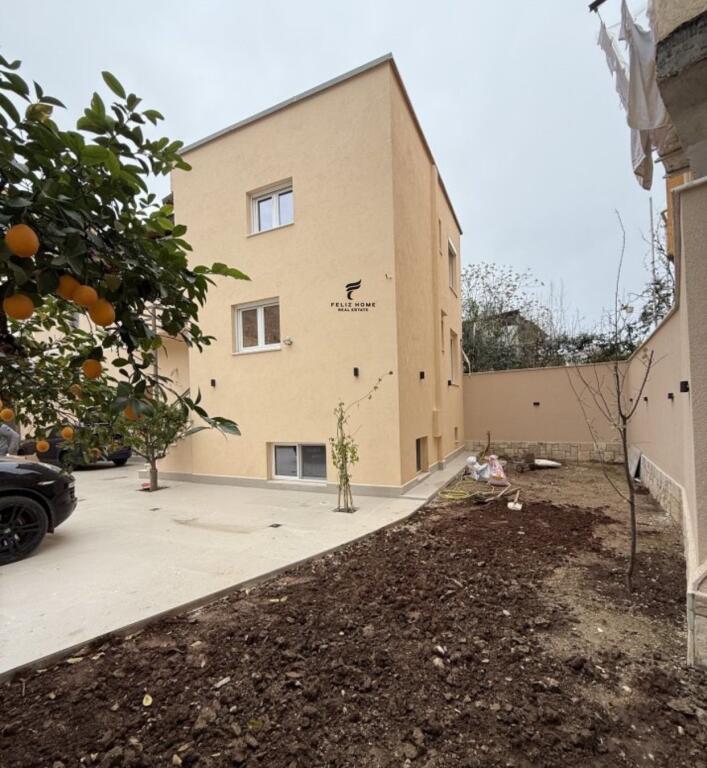 2-STOREY VILLA FOR RENT KAVAJES STREET 2000 EURO