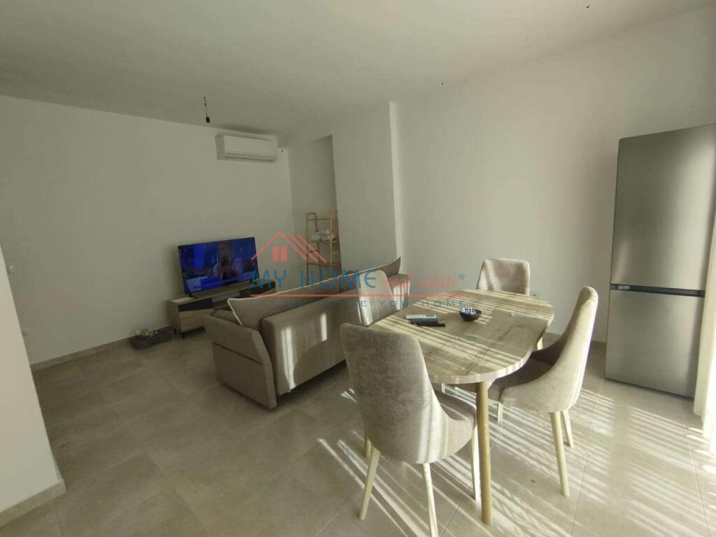 Apartament 2+1 me Qira Ish Fusha e Aviacionit Tirane