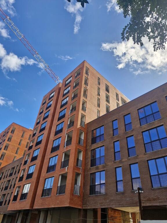 Siri Kodra, Appartamento 2+1+2