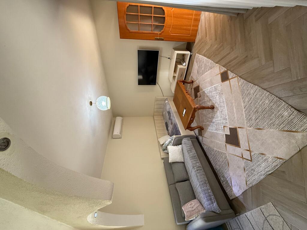 Jepet vile 2 katshe me qera