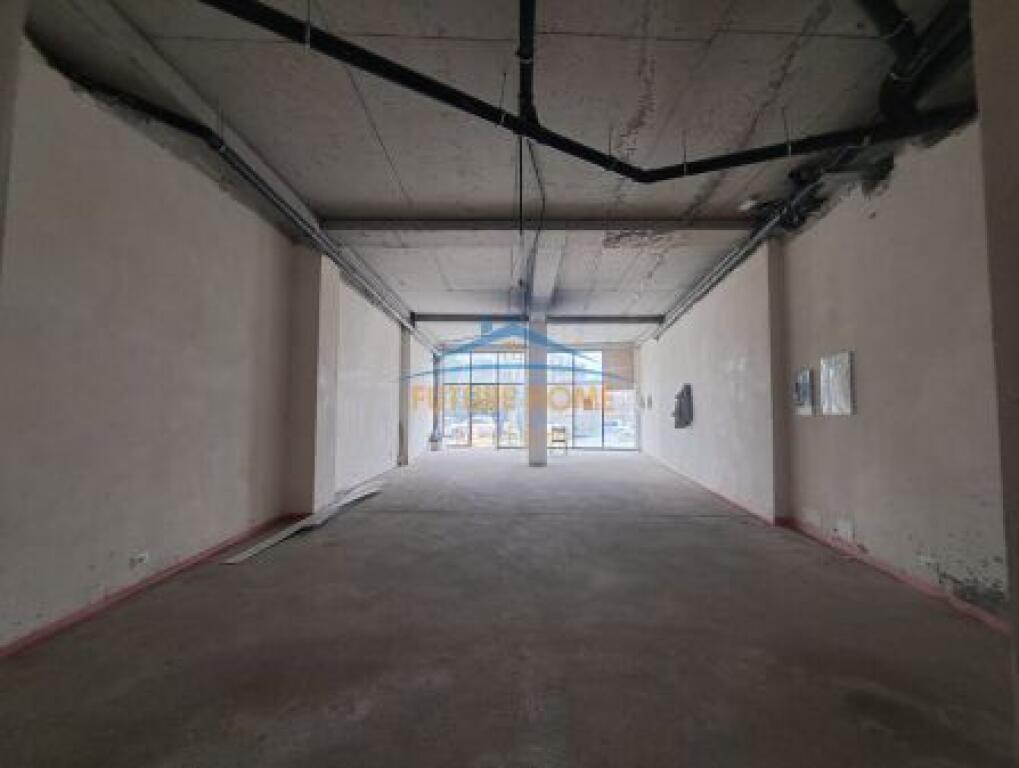 In Vendita, Locale Commerciale, Lake View Residence