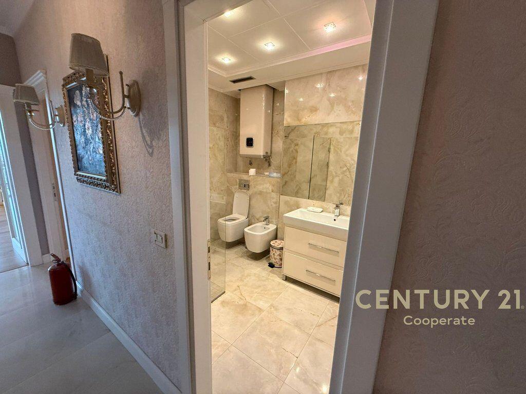 Ambient Multifunksional me Qira në ETC – Rruga e Elbasanit