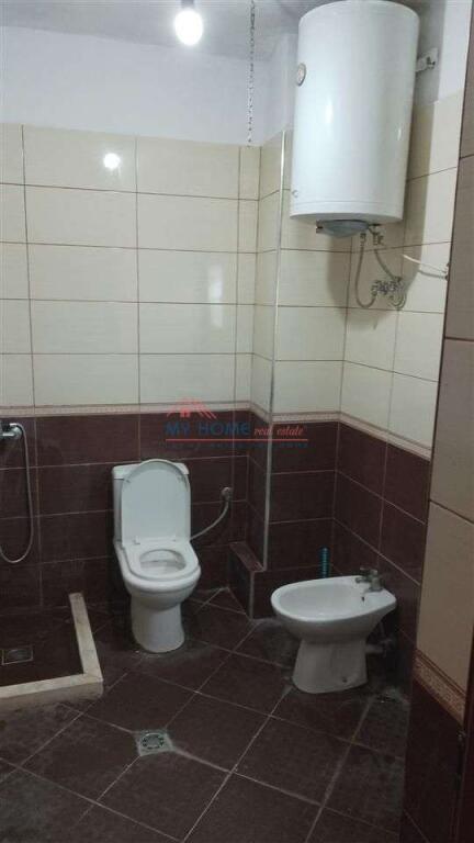 2+1 apartment for rent at the building with arrow in Tirana