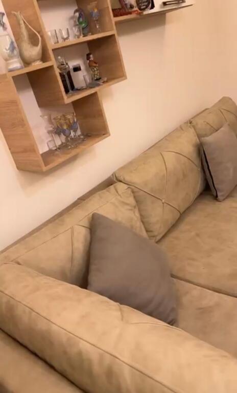 Jepet me qira 2+1 perballe Hurry Fultz Rr.Asim Vokshi 600 mije leke