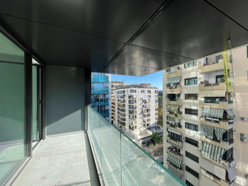 Jepet me QIRA ambiente Zyrash në zonën më ELITARE në TIRANË pranë Stadiumit "Air Albania"