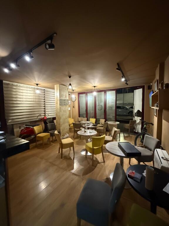 Near the Paris Municipality, Business Premises for Sale with Veranda &amp; Near the Main Road!