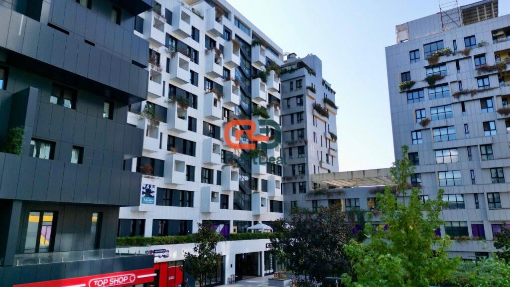 Ne Kompleksin Me Luksoz Square 21, Shitet Apartament 3+1+2 Me Hapsira Te Bollshme!!!