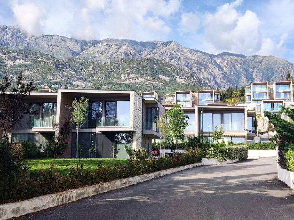 Twin Villa for Sale: (Olea Residence Dhermi) with 3 Bedrooms and 2 Parking Spaces 🧨(935,000€) 🧨