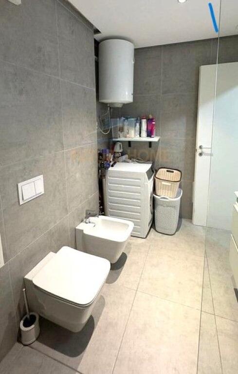 Shitet , Apartament 1+1 , Fiori Di Bosco, Tirane