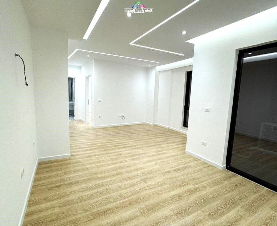 Zyre me Qera 1+1 Tek Myslym Shyri (ID BZ2478) Tirane.