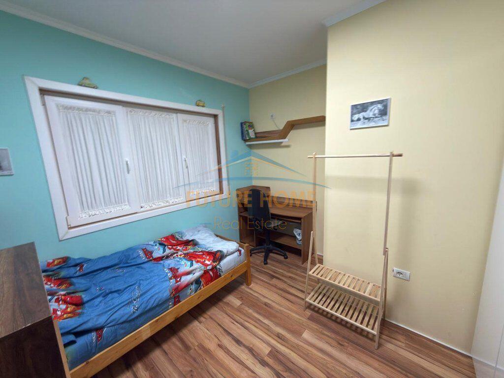 Rent, Apartment 3+1+2+Parking Space, Dry Lake, Tirana.