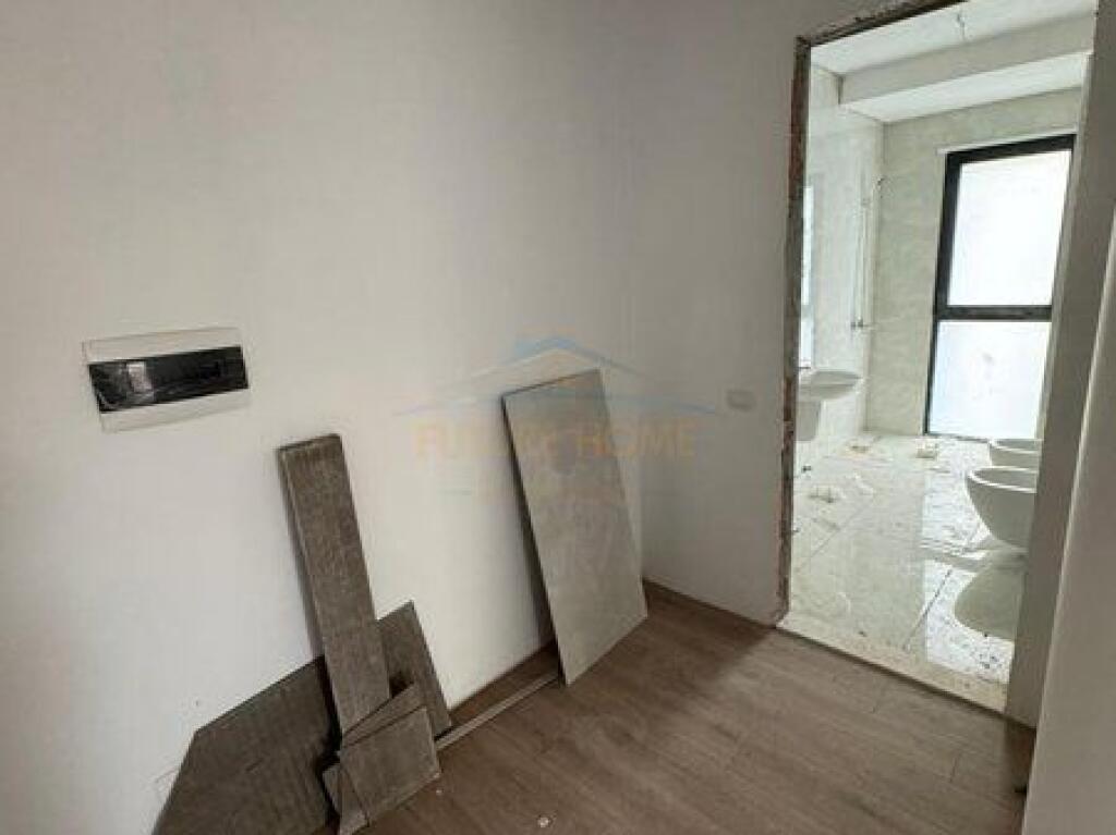 Shitet, Apartament 2+1, Don Bosko, Tiranë.