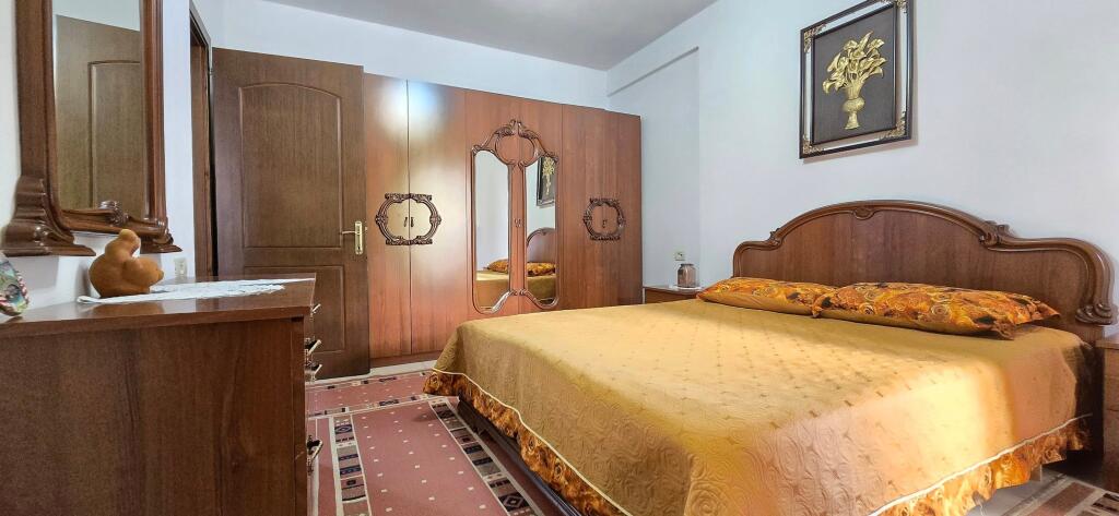 Fantastica Opportunità di Affitto Vicino alla Direzione Scolastica ❗️❗️A Korçë  PER LA PRIMA VOLTA SUL MERCATO! Diventa il Primo Inquilino!