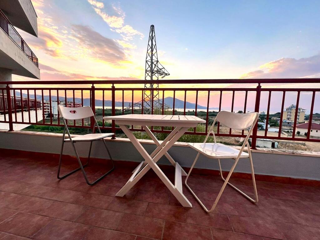 500 meters from Orikum Beach - Very big apartment fully furnished